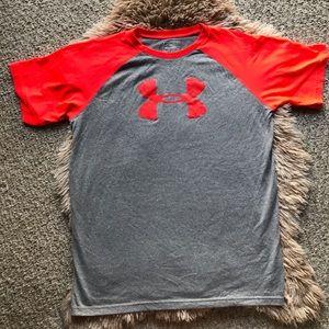 Bright under armour t shirt